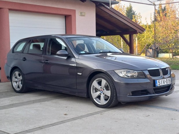 BMW 320d Touring (Automata) /DIG Klma!Vonhoro...