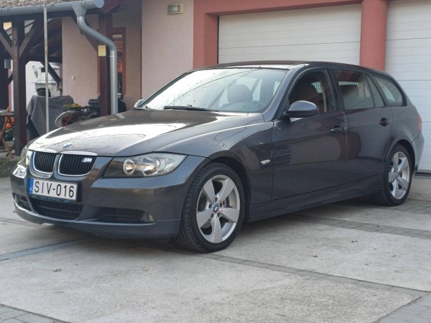 BMW 320d Touring (Automata) /DIG Klma!Vonhoro...