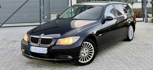 BMW 320d Touring (Automata) / Brbels / Digit...