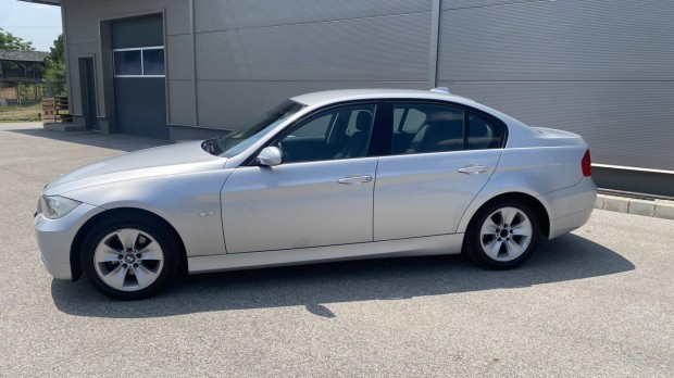 BMW 320d.......