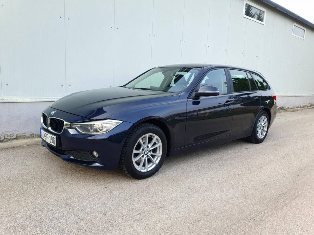 BMW 320i Sport Msodik tulajdonostl! Friss ms...