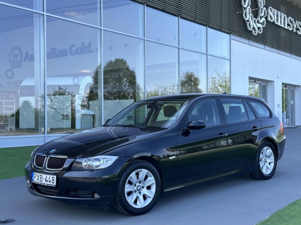 BMW 320i Touring