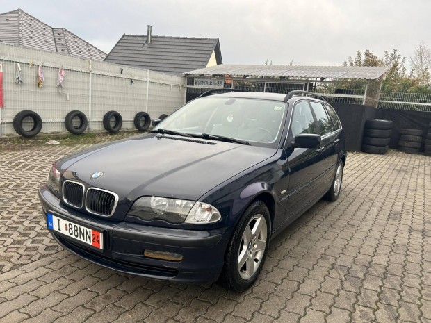 BMW 320i Touring