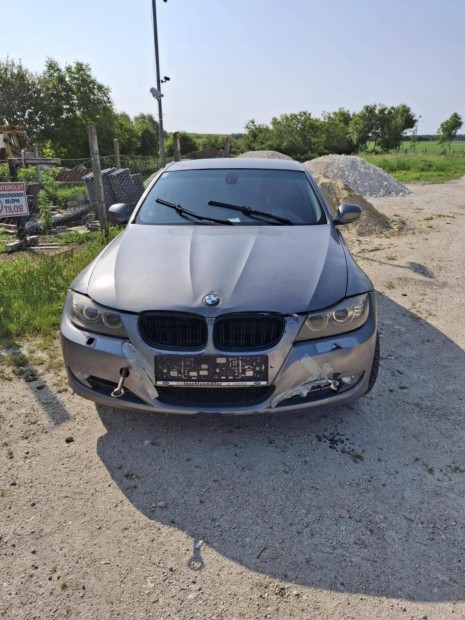 BMW 320i (Automata)