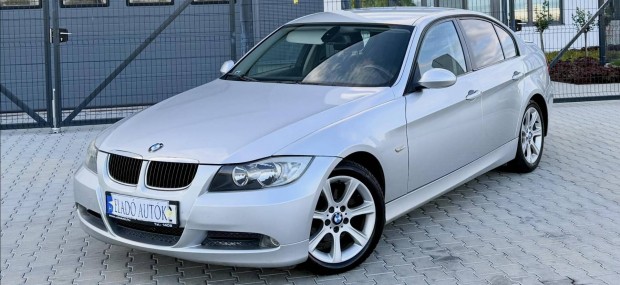 BMW 320i /Sport Pakett / Frissen Szervizelt/ VA...