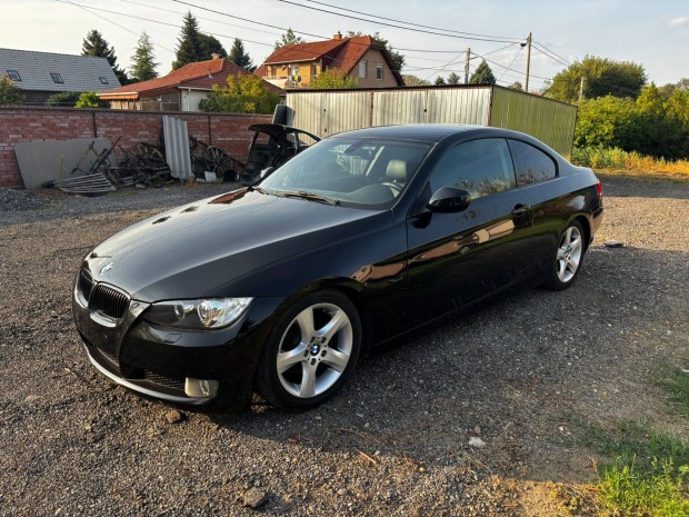 BMW 320i coup E92