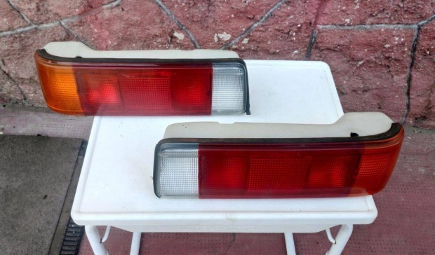 BMW 323 (E21 1982) Hátsó Lámpák (sérült, bontott)