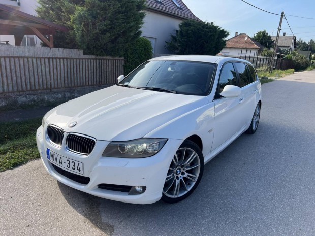 BMW 325d Touring (Automata) j turb. j vlt....