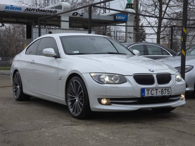 BMW 325xi (Automata) 84eKm! harman/kardon. Prof...