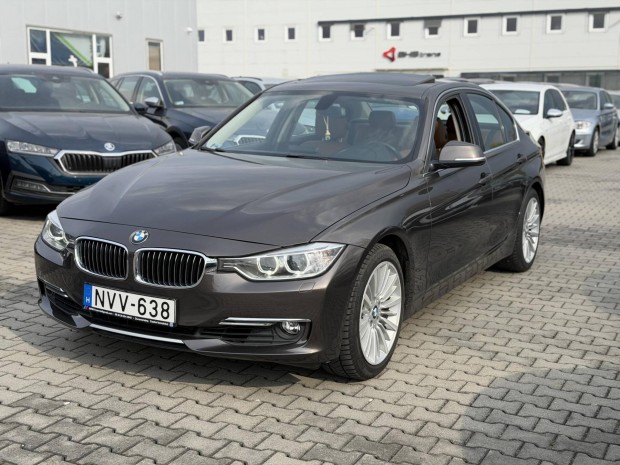 BMW 328i xdrive Luxury (Automata) 151eKm.B�r.�l...