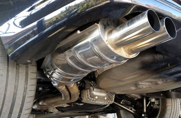 BMW 330 E46 Eisenmann 2X70MM E46 330i utcai kipufog�