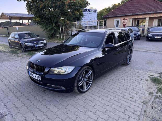 BMW 330d Touring