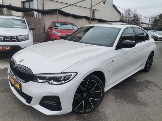 BMW 330e M Sport (Automata) M.o-i! 66eKm! Digit...