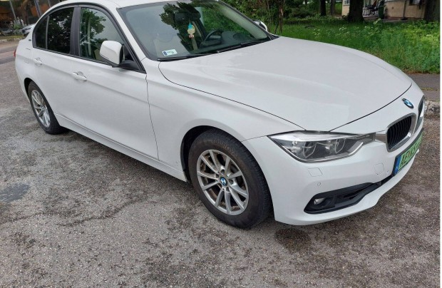 BMW 330e iperformance