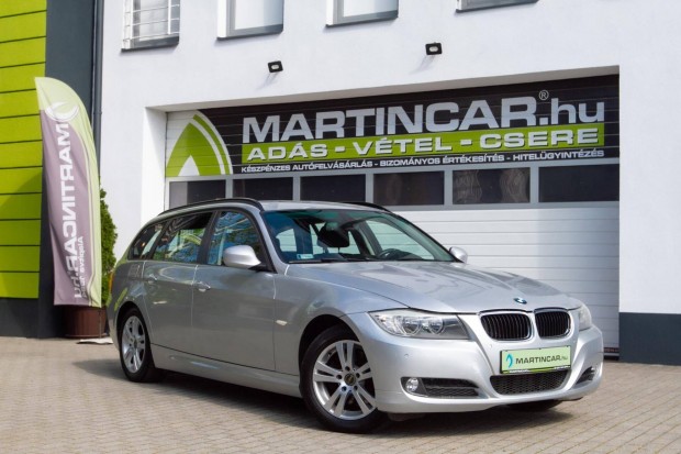 BMW 3-AS Sorozat 318d Touring Titánium Silver +...