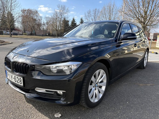 BMW 3-AS Sorozat 318d Touring (Automata) modern...