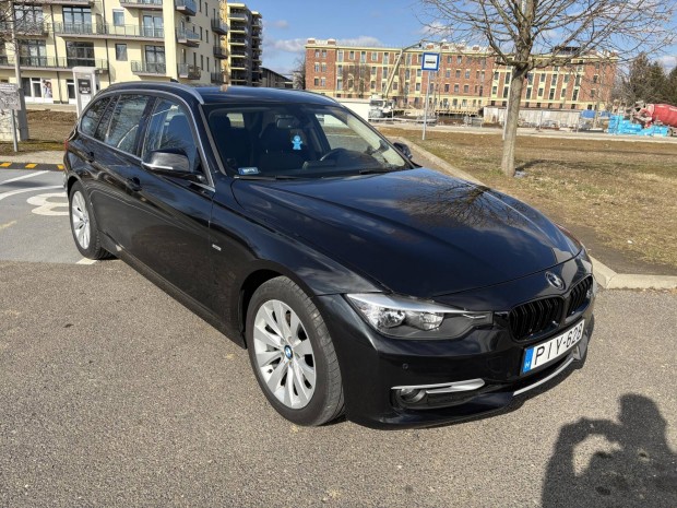 BMW 3-AS Sorozat 318d Touring (Automata) modern...