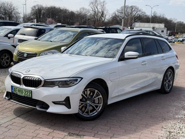 BMW 3-AS Sorozat 330e Luxury (Automata) Zöld Re...