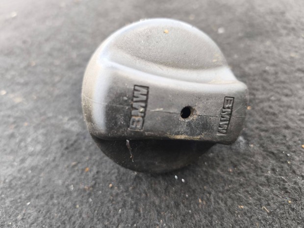 BMW 3 E90 E91 320D tanksapka tank sapka