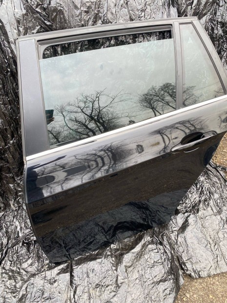 BMW 3-as E91 LCD jobbos hátsó ajtó Schwarz 2 színkód