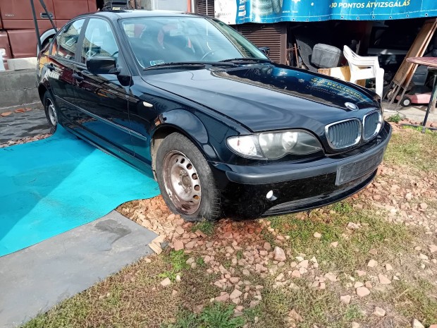 BMW 3-as  2003-as  karossz�ria elemek 