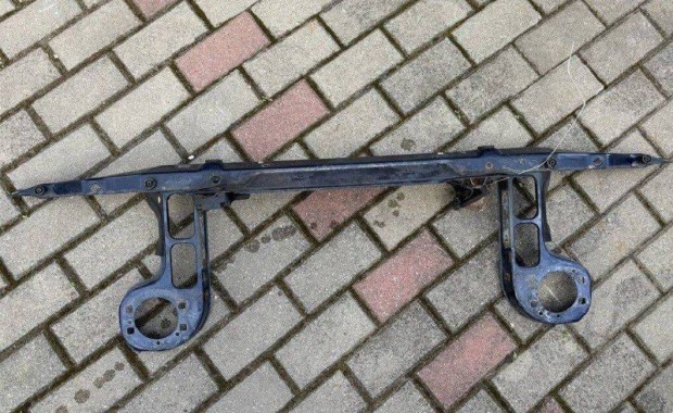 BMW 3-as sorozat E36 z�rh�d homlokfal keresztmerev�t� avusblau