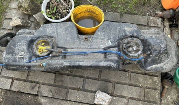 BMW 3-as sorozat e36 compact tank + szintjelz