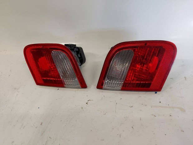 BMW 3 e46 sedan csomagtérajtó csomagtér ajtó lámpa fényszóró
