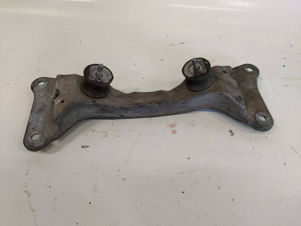 BMW 3 e46 váltótartó bak váltó tartóbak tartó bak mindenféle van