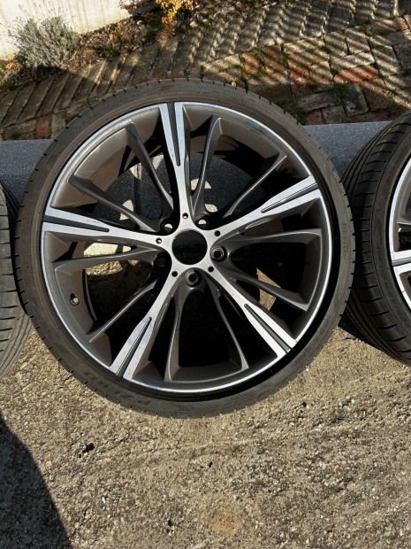 BMW 435d xdrive 5x120 20 alufelni gumikkal elad�