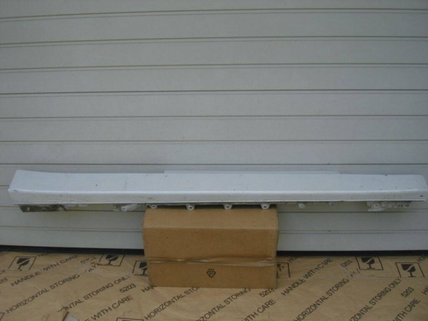 BMW 4-es F32 F33 LCI Jobb küszöb Spoiler 51777285786 2018-tól