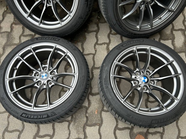 BMW 513M 18 knnyfm felni gumival szenzorral M2 M3 M4