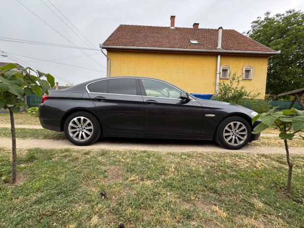 BMW 520D Manuál