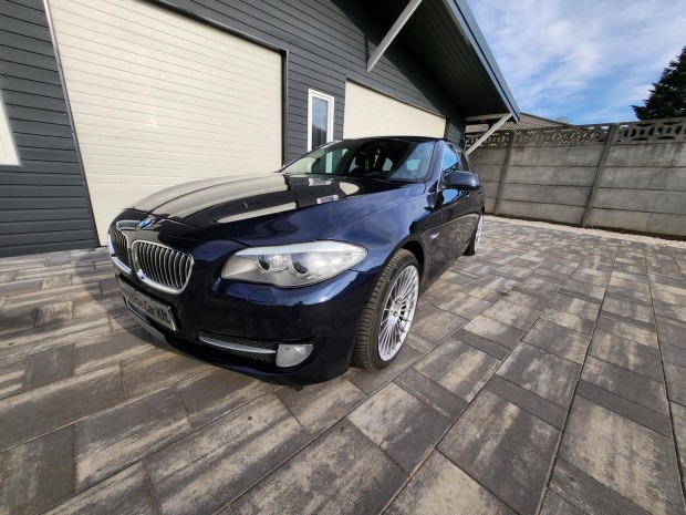 BMW 520d Touring Navigci.19Coll.Megkmlt sz...