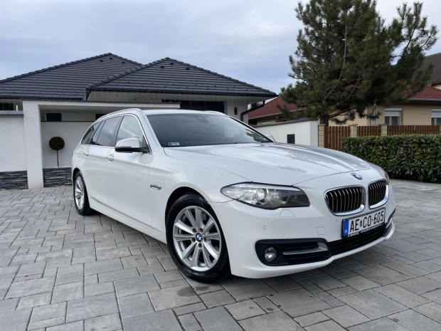 BMW 520d Touring (Automata) Nagy Navi. Kamera....