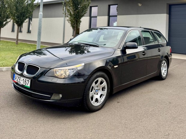 BMW 520i Touring Facelift//CAR-Play//Vonhorog/...
