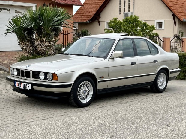 BMW 520i Vetern vizsga (OT rendszm) 85249 Km....