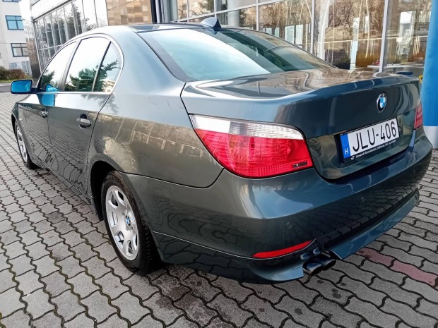 BMW 520i (Automata) A ms fekvs lenyz! 153e...