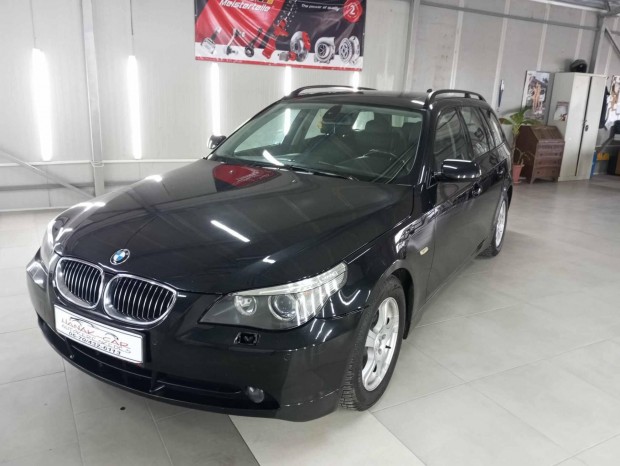 BMW 523i Touring Sorszám:107