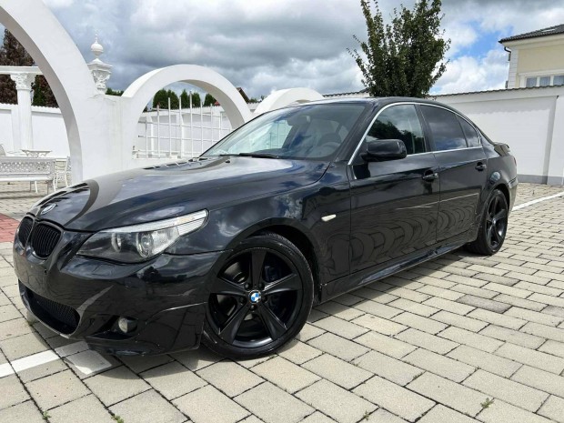 BMW 525i (Automata) M-Acket+Napf Tető+Fekete Bő...