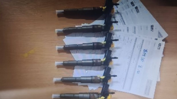 BMW 525xd Bmw 57 3.0D porlasztók 0445115070 0445115048