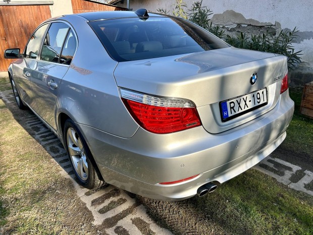 BMW 530 I sedan