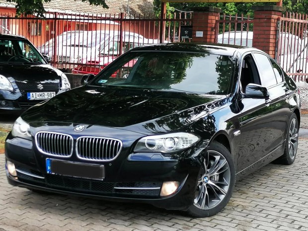 BMW 530d (Automata) Memóriás Ülés.- Barna Bőrbe...