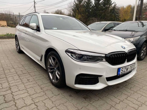 BMW 530d xdrive Touring (Automata) Elre Egyeze...