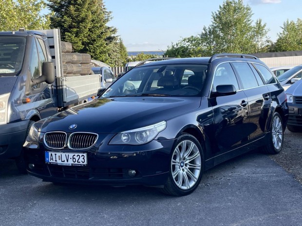 BMW 530i Touring (Automata) SMG-Újszerű Hibátla...