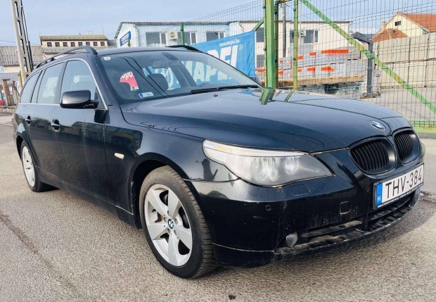 BMW 530xi Touring (Automata) Akcis-Fix R!!