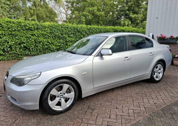BMW 530xi (Automata) High Executive Magasan Fel...