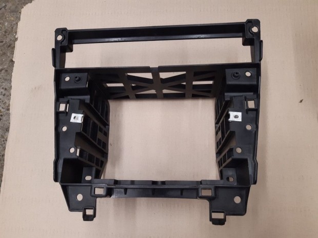 BMW 5 E60/61 (2003-2009)  R�di� Be�p�t�