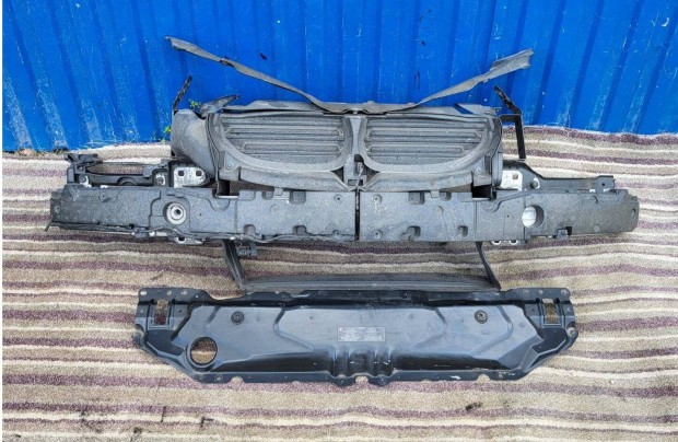 BMW 5 E60, E61 gyári 51647033741 zárhíd, homlokfal takaró