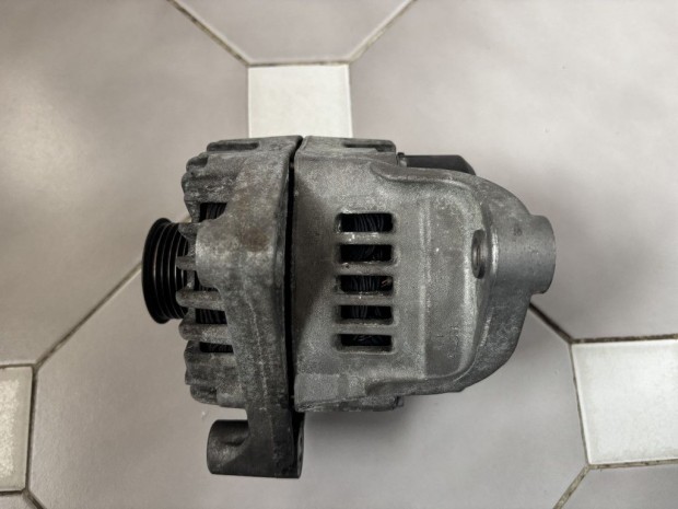 BMW 5 F10 F11 N57B30B genertor 8515754